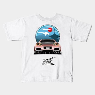 nissan r35 gtr peach Kids T-Shirt